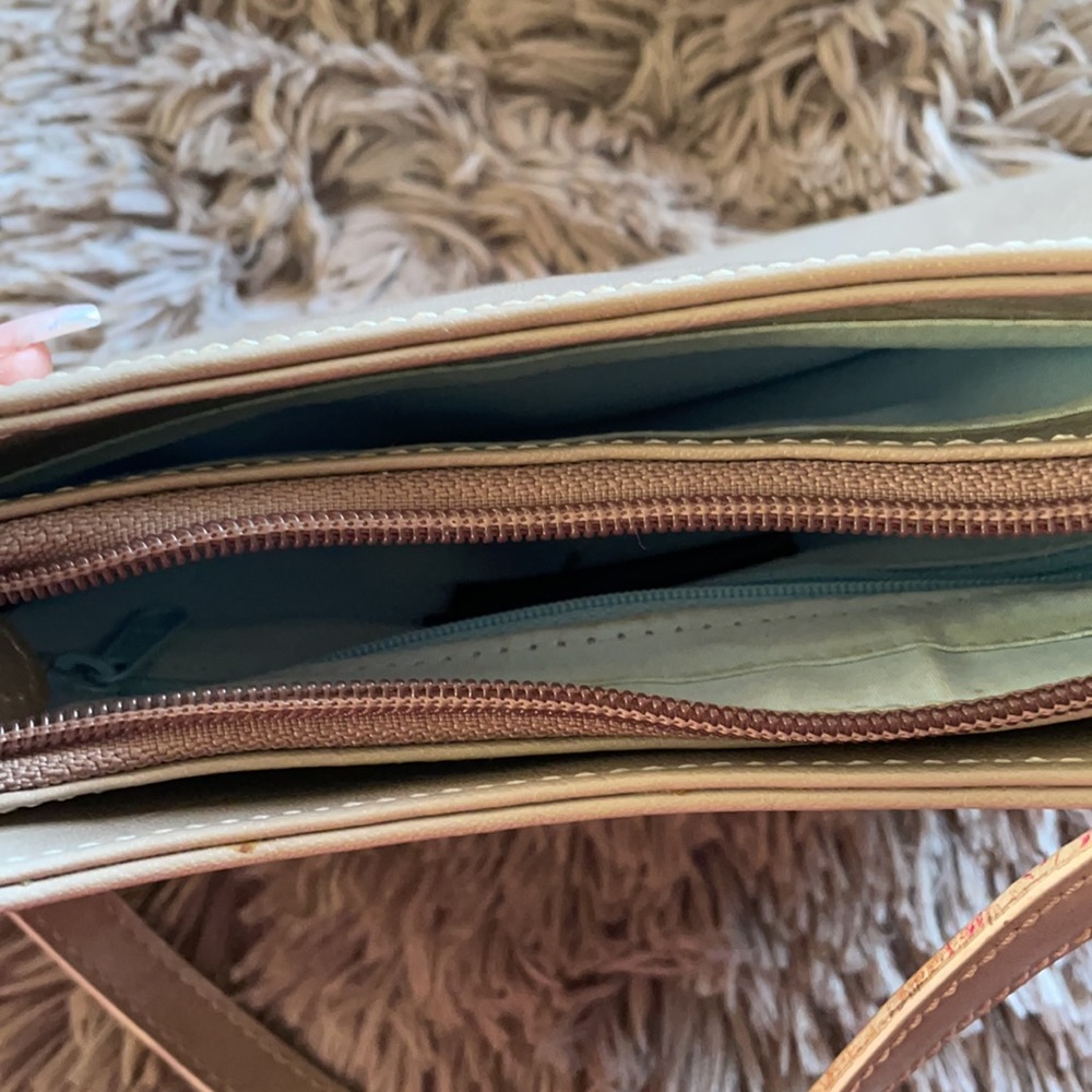 Purse - Picture 2 of 3